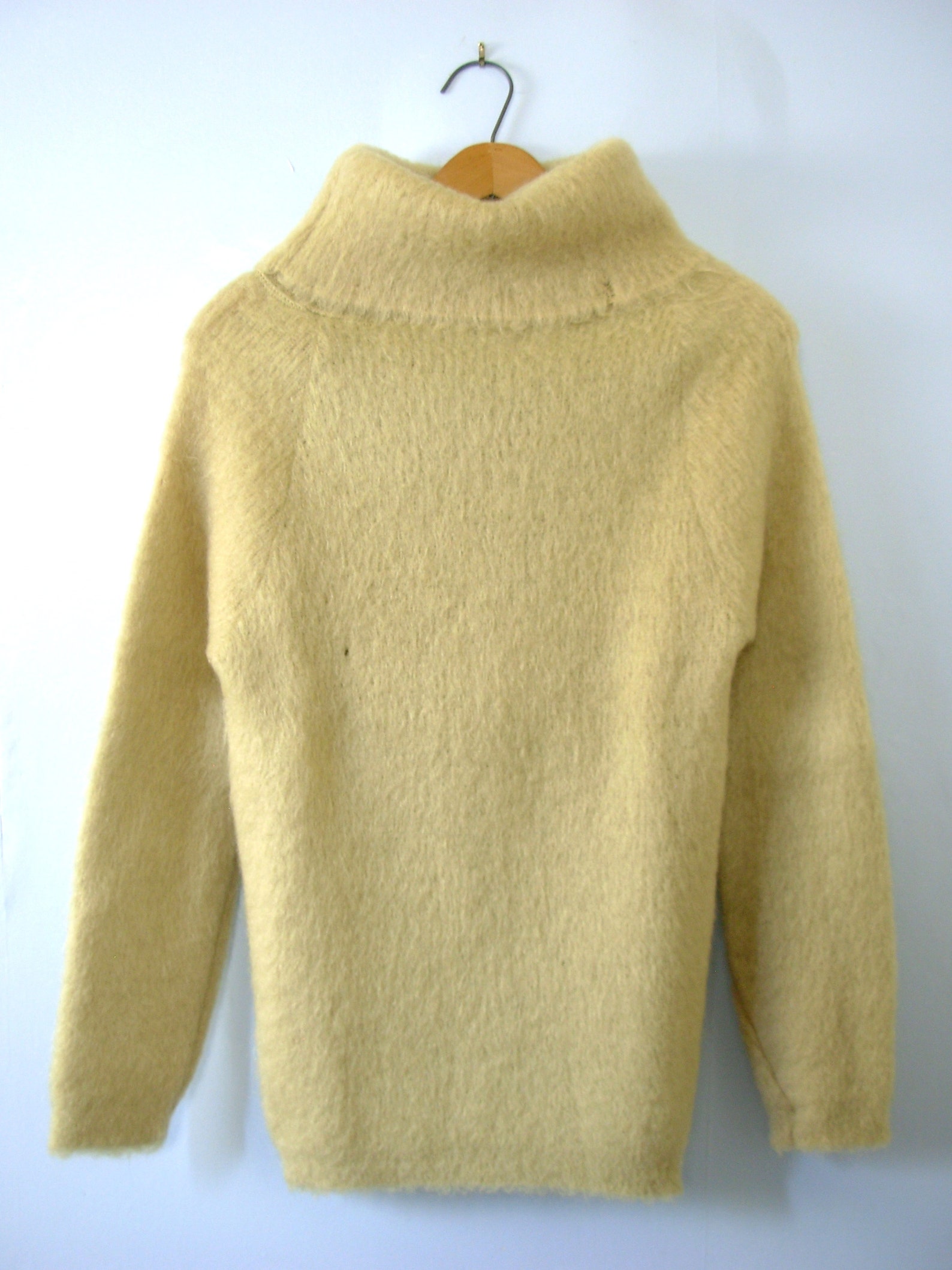 Vintage 60’s Pale Yellow Chartreuse Mohair Turtleneck - Etsy