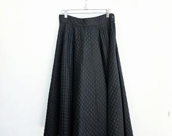 1950 black quilted circle skirt, small medium