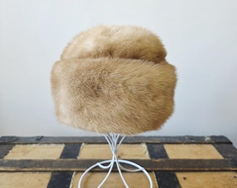 1950 Pogue's of Cincinnati mink fur pill box hat