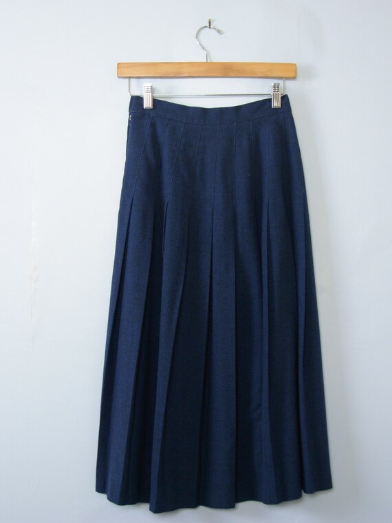 80's blue pleated midi skirt, women's small - image 3