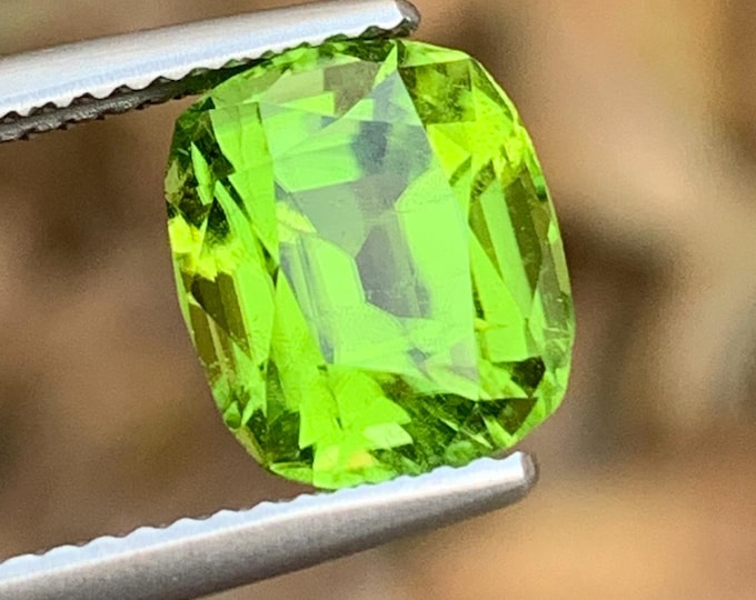 Natural Peridot – 4.30 Carat – Mansehra Mine, Pakistan