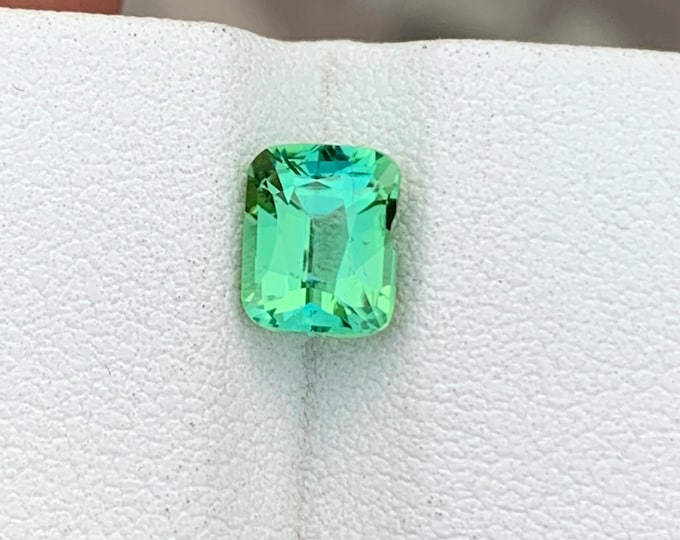 Natural Mint Green Tourmaline Cushion Cut Gemstone for Jewelry (1.85 Ct)