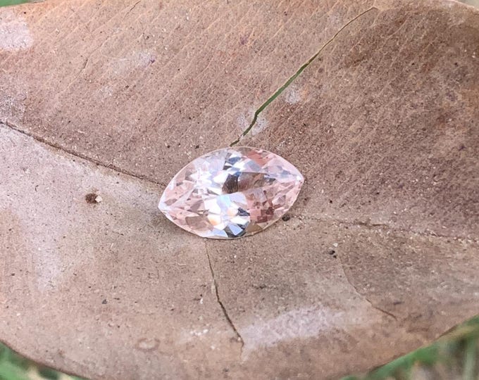 Natural Morganite Marquise Gemstone: Peach Pink Engagement Ring Stone (4.75 Ct)