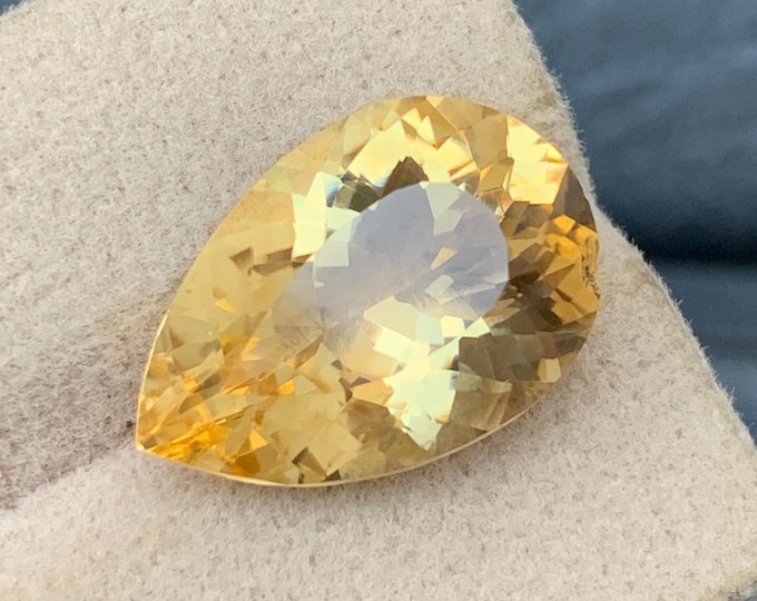 Golden Pear Cut Citrine Gemstone: 9 ct VS Clarity November Birthstone