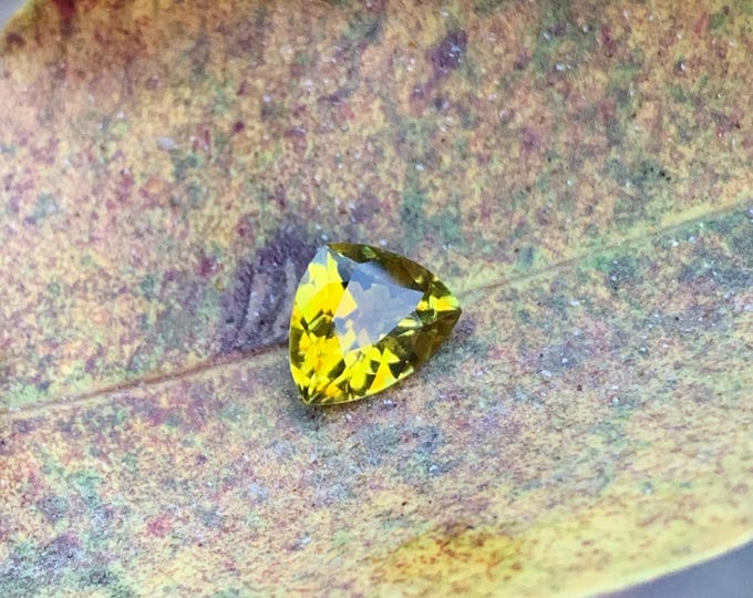 Vibrant Yellow Tourmaline – 1.80ct | Trillion Cut | VSI Clarity | Origin: Afghanistan