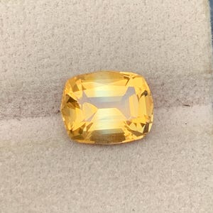 Cushion Cut Citrine Gemstone 3.95ct: Golden Yellow November Birthstone