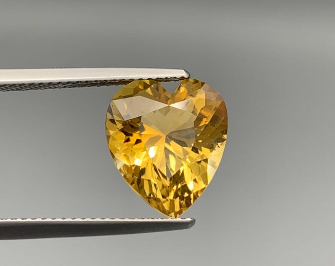 Heart Shaped Citrine – 5.25ct | 12.8 x 11.2 x 7.6 mm | Golden Yellow Gemstone