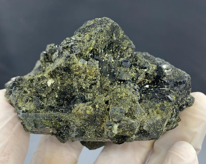 Natural Green Magnetic Epidote Octahedron Specimen – 246.3 Grams | Rare Crystal Mineral from Pakistan