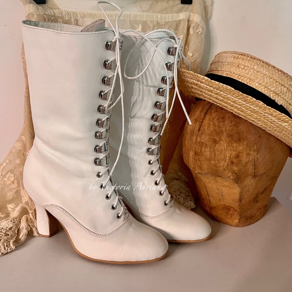Botas blancas, botas de cuero, botas victorianas, botas de boda, zapatos de novia, zapatos personalizados, zapatos de boda victorianos, botas de pies anchos