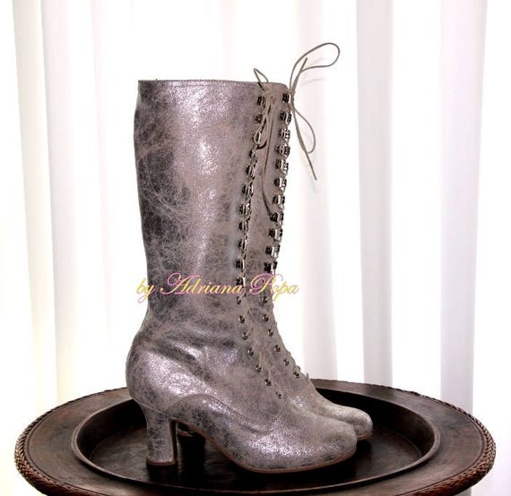 boots under