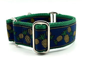 Houndstown 1.5" Pineapples Unlined Martingale Size Medium