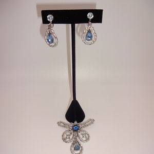 3 Pc Vintage Silver Tone Blue Rhinestones Necklace Pendant & Screw Back Earrings Set