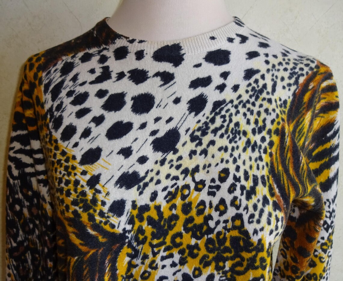 Vintage Wool Sweater Bloomingdales Womens Small Animal Print Leopard Cheetah Feathers Hong Kong, foto 2 di 5