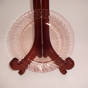 Vintage Arcoroc Round Pink Swirl Rosaline Salad Plate 7-1/2&quot; France