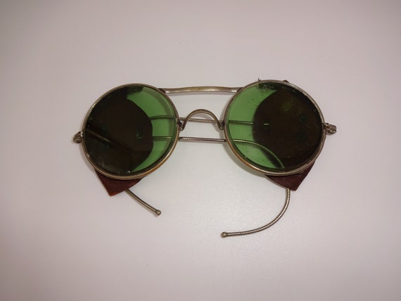 Vintage American Optical AO Sunglasses Safety Gla… - image 1