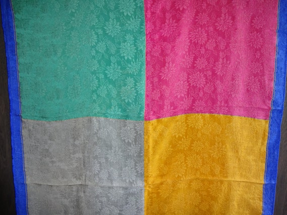 Vintage Womens Albert Nipon Scarf Squares 30" Flo… - image 4