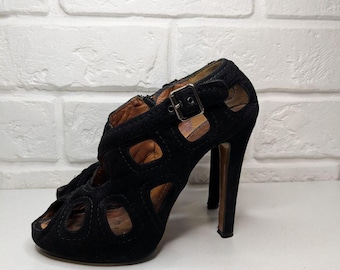 Givenchy Original Black Suede Cutout Peep Toe Platform Heels – Made in Italy – Size 37.5