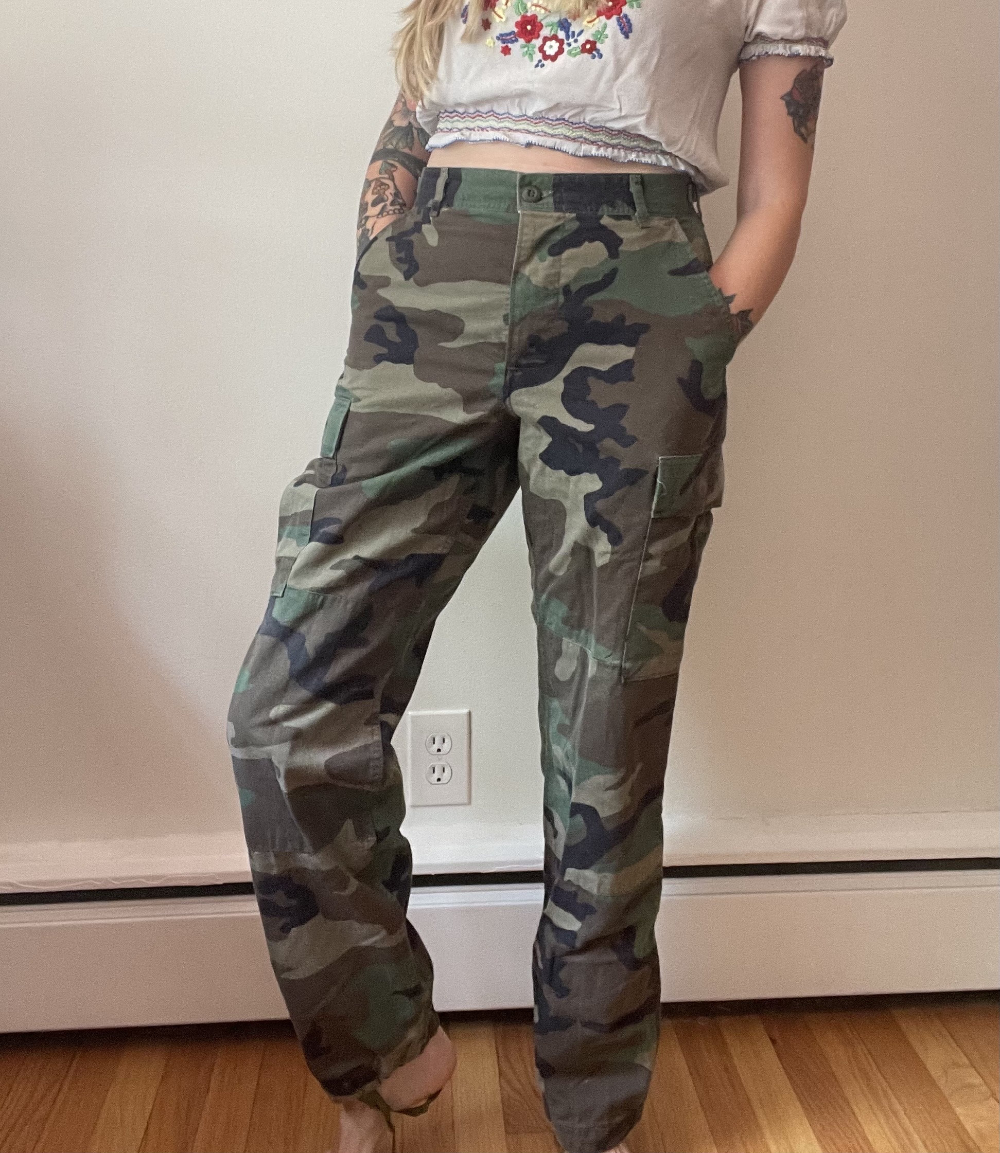 What To Wear With Camo Pants Tips  Modern Looks For 2023