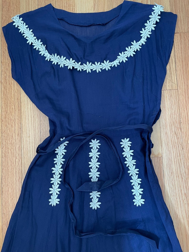1930s 40s sheer cotton navy blue daisy dress small 28 waist image 7