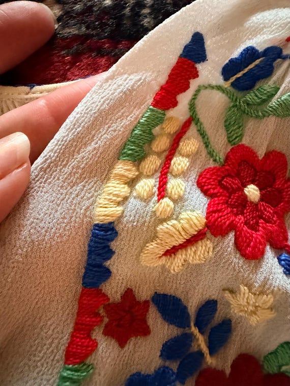1930s Hungarian floral embroidered folk smocked b… - image 3