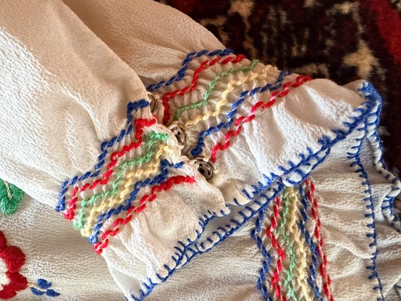 1930s Hungarian floral embroidered folk smocked b… - image 10