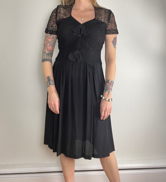 1930s black dress with lace and bows size small 3… - image 8