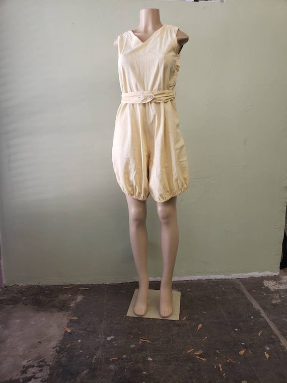 Gym romper 1940s or earlier size small in butter y