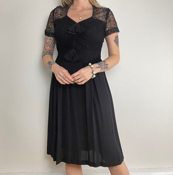 1930s black dress with lace and bows size small 3… - image 3