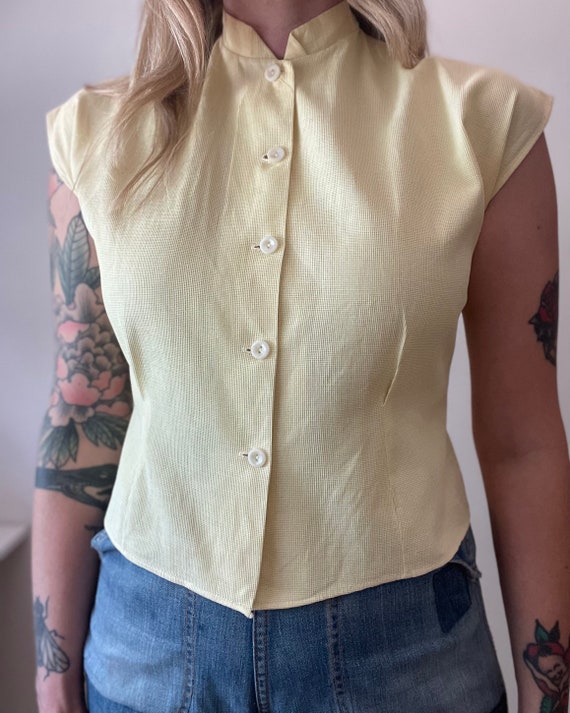 1940s 30s pastel yellow waffle cotton blouse smal… - image 2