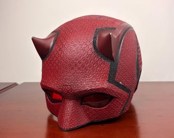 Daredevil Born Again Helmet – Screen-Inspired Red Vigilante Mask | Magnetic Panels | Cosplay & Display Prop