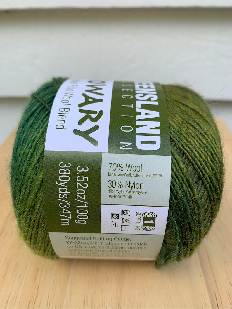 Cassowary Colorful Australian Fine WOOL Blend Queensland Collection Yarn Perfect for Weaving Knitting