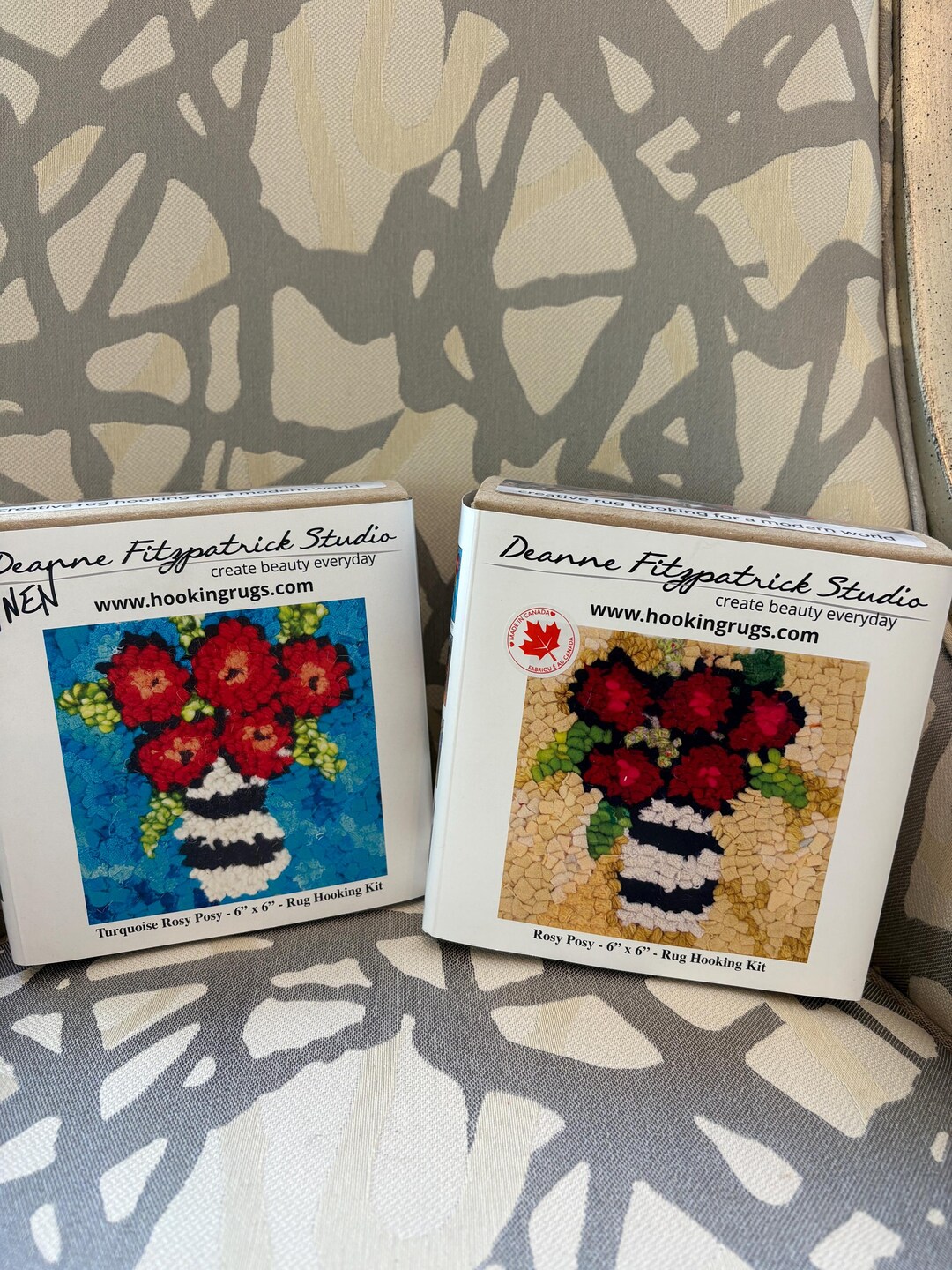 DEANNE FITZPATRICK! Linen Turquoise Rosyposy Rug Hooking Complete Boxed ...