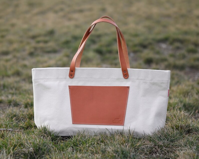 Large Market Tote image 10