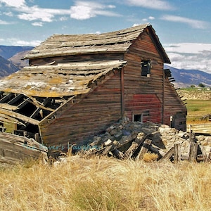 Abandoned Barn Haynes Homestead 8 x 10 Matted Picture Old Barn Photograph