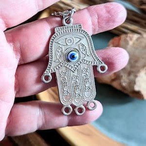 Silver Hamsa Evil Eye Hand of Fatima Protection Necklace Pendant  Vintage  Hamsa Jewelry