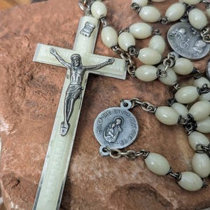 Vintage Silver Rosary: Ivory Beads, St Maria Maggiore Crucifix