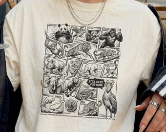 Camiseta de especies en peligro de extinción: Todavía aquí. Por ahora. | Camiseta vintage de cómic sobre el picozapato y la conservación de la vida silvestre | Comfort Colors®