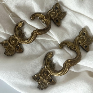 Vintage Ornate Brass Handles Set Of 2 - Antique Cabinet Hardware - Victorian Home Decor - Vintage Restoration -  Drawer Pulls