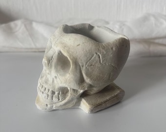 Vintage Gypsum Skull Ashtray: Gothic Halloween Decor