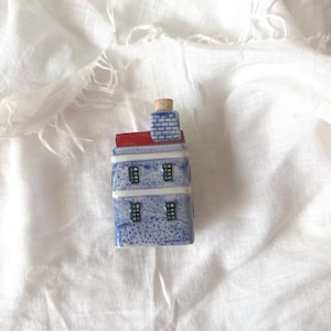 Vintage Keramik Miniatur Haus Flasche: Sammlerstück Wohnkultur (3,3 &quot;)
