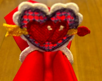 Embroidered Napkin Ring, Valentine’s Day Cloth Napkins With Rings, / sets of 4, Heart , Table Decor Happy Valentine’s Day