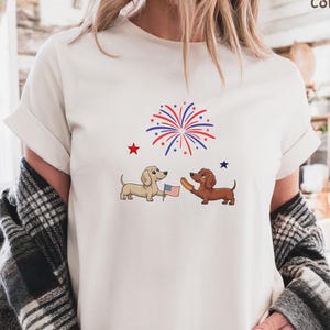 Camiseta bordada patriótica de cachorro Dachshund Comfort Colors: Camiseta para filhotes do 4 de julho