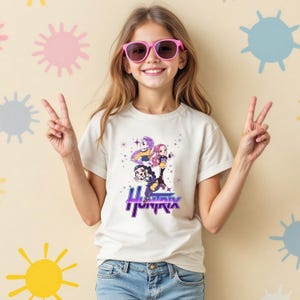 Huntrix Girls Shirt,Kpop Demon Hunters T-shirt, Huntrix Fan Shirt Gift,Rumi Zoey Mira Graphic Shirt,Kpop Huntrix,Vintage Huntrix Shirt