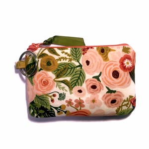 Jardín Inglés de Rifle Paper Co., Estuche pequeño acolchado con cremallera para llavero, Estuche para tarjetas de regalo, Monedero, Cartera mini, Estuche para auriculares, Regalo para ella
