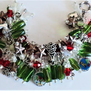 Red Green and Bronze Christmas Charm Bracelet, Festive Christmas Jewelry, Beaded Holiday Bracelet, Christmas Accessory, Cha Cha Bracelet