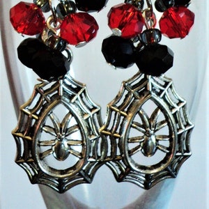 Red and Black Spider Earrings, Halloween Earrings, Spider Web Halloween Jewelry, Beaded Fall Earrings, Gift For Her, Halloween Accessory