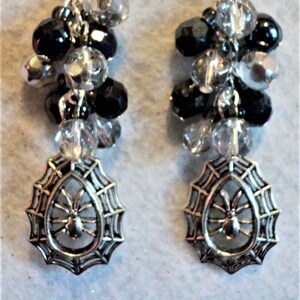 Black and Silver Spider Web Earrings, Beaded Halloween Earrings, Spider Jewelry Accessory, Halloween Costume Jewelry, Fall Earrings