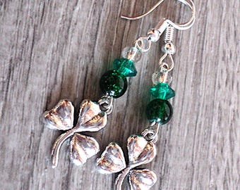 Boucles D'oreilles Pendantes Neuves - Perles Vertes Artisanales En Pierres Naturelles Et Verre - Fait Main