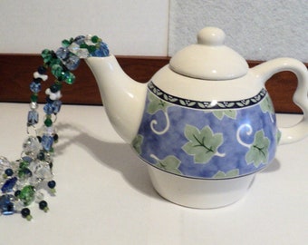 Small Ivy Print Beaded Tea Pot, Beaded Home Decor, Table Centerpiece, Housewarming Gift, Tea Lover Gift, Tea Pot Collectibles, Blue Green