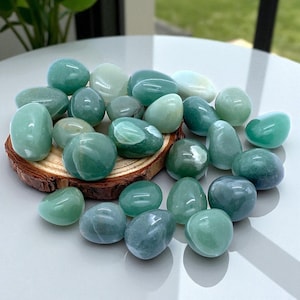 Green Aventurine Tumbled Stones – Luck & Prosperity Healing Crystal - Aventurine Pocket Stones – Wealth, Luck, and Positive Energy